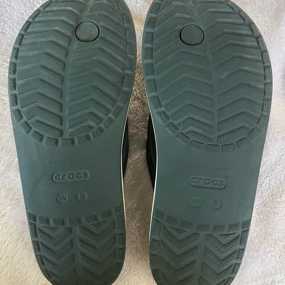 CROCS black with white trim Flip Flops - Picture 2 of 6